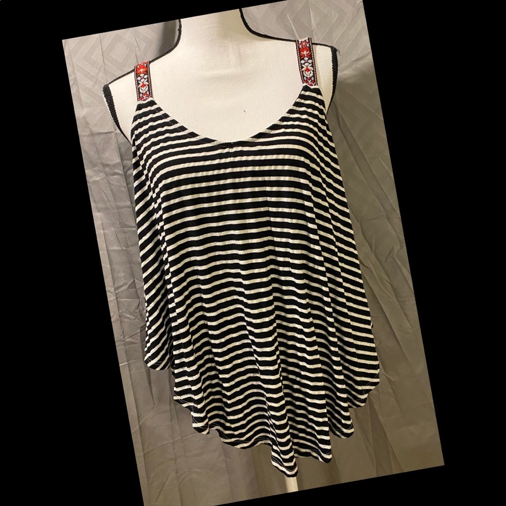 Ladies stripe tank top size xl